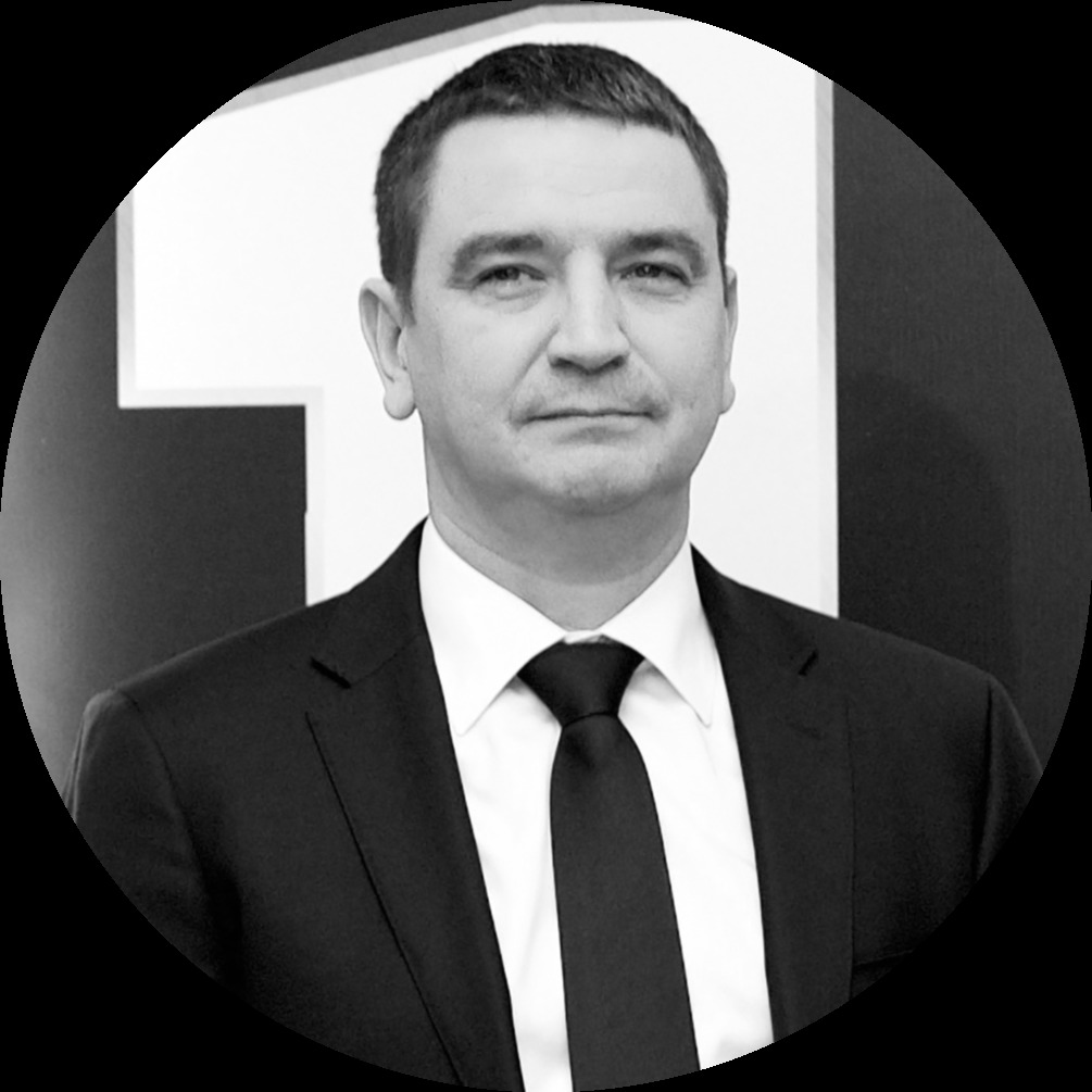 imgonline-com-ua-Black-White-3KORGaNLygsgtZ.jpg